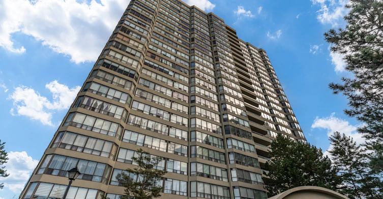 110-22 Hanover Road, Brampton, ON, L6S 5K7 - 2