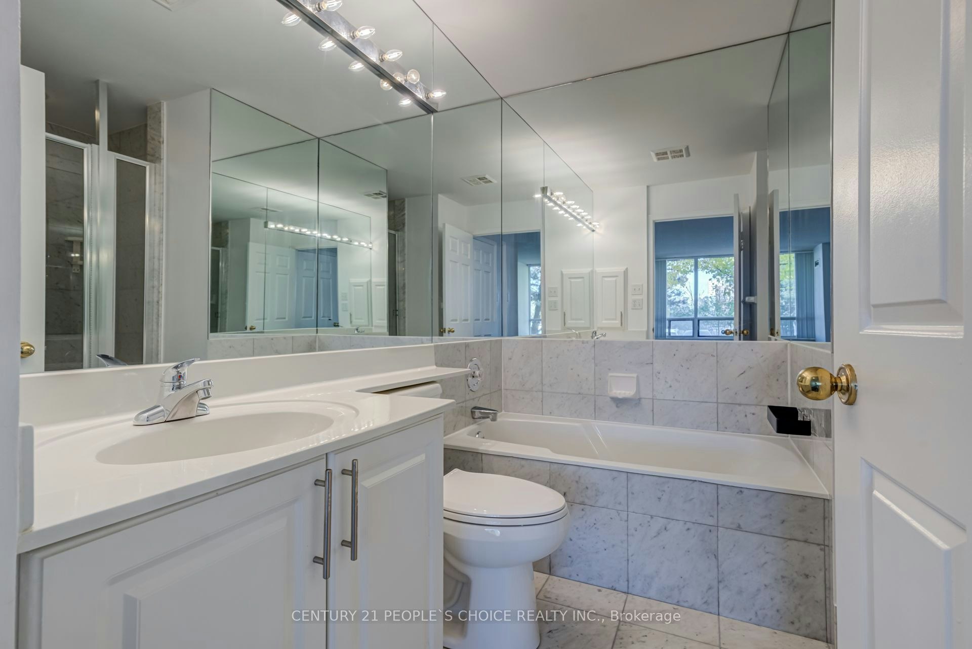 110-22 Hanover Road, Brampton, ON, L6S 5K7 - 32