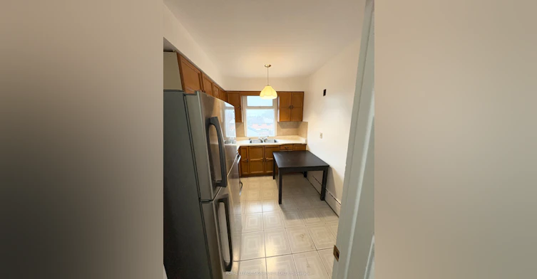 2nd floor-214 Queenslea Avenue, Toronto, ON, M9N 2L6 - 5