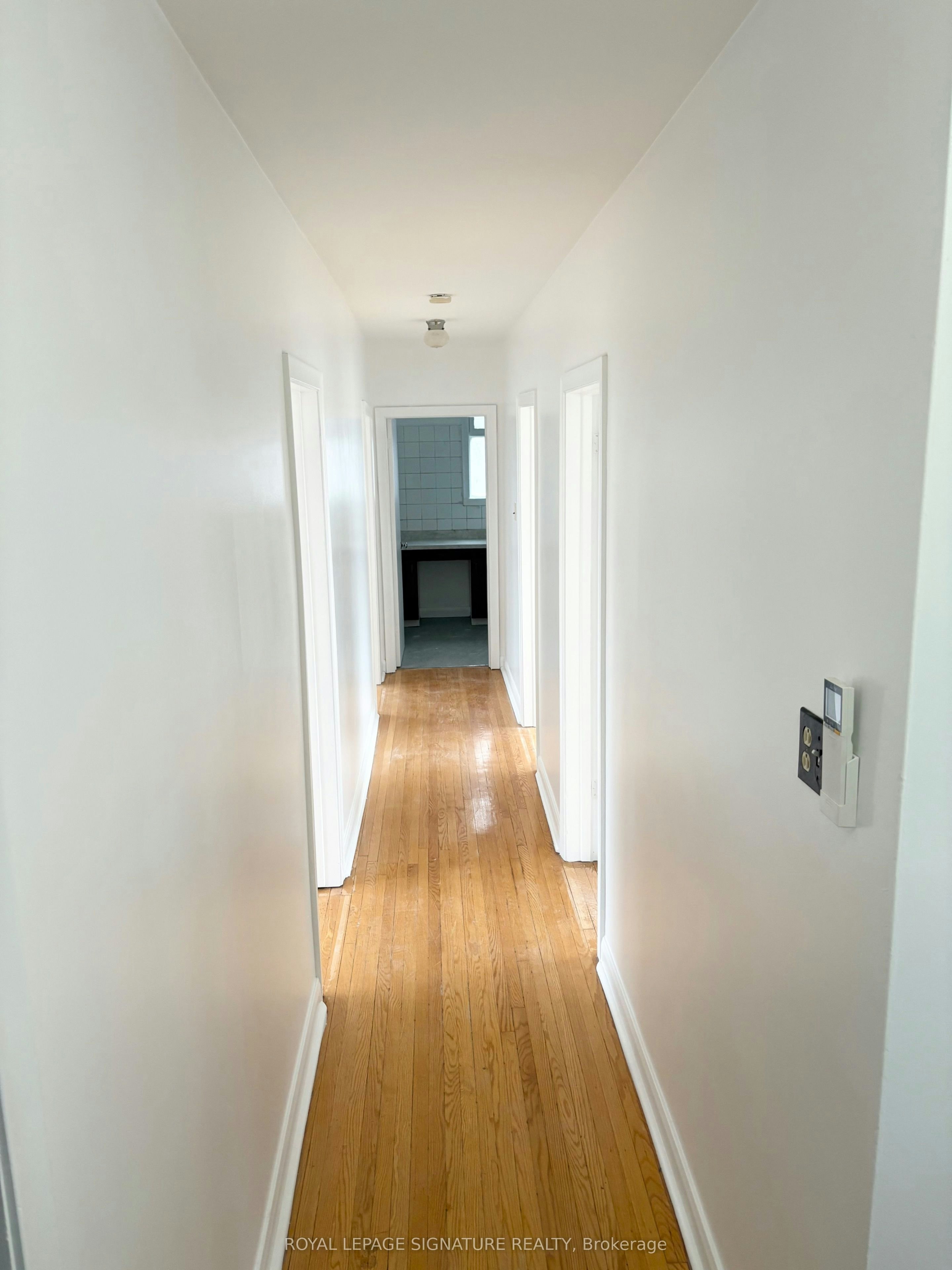 2nd floor-214 Queenslea Avenue, Toronto, ON, M9N 2L6 - 3