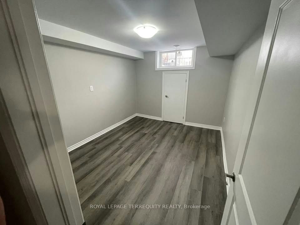 Basement-60 Lakeland Drive, Toronto, ON, M9V 1N1 - 4