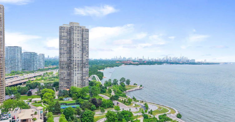 1208-1 Palace Pier Court, Toronto, ON, M8V 3W9