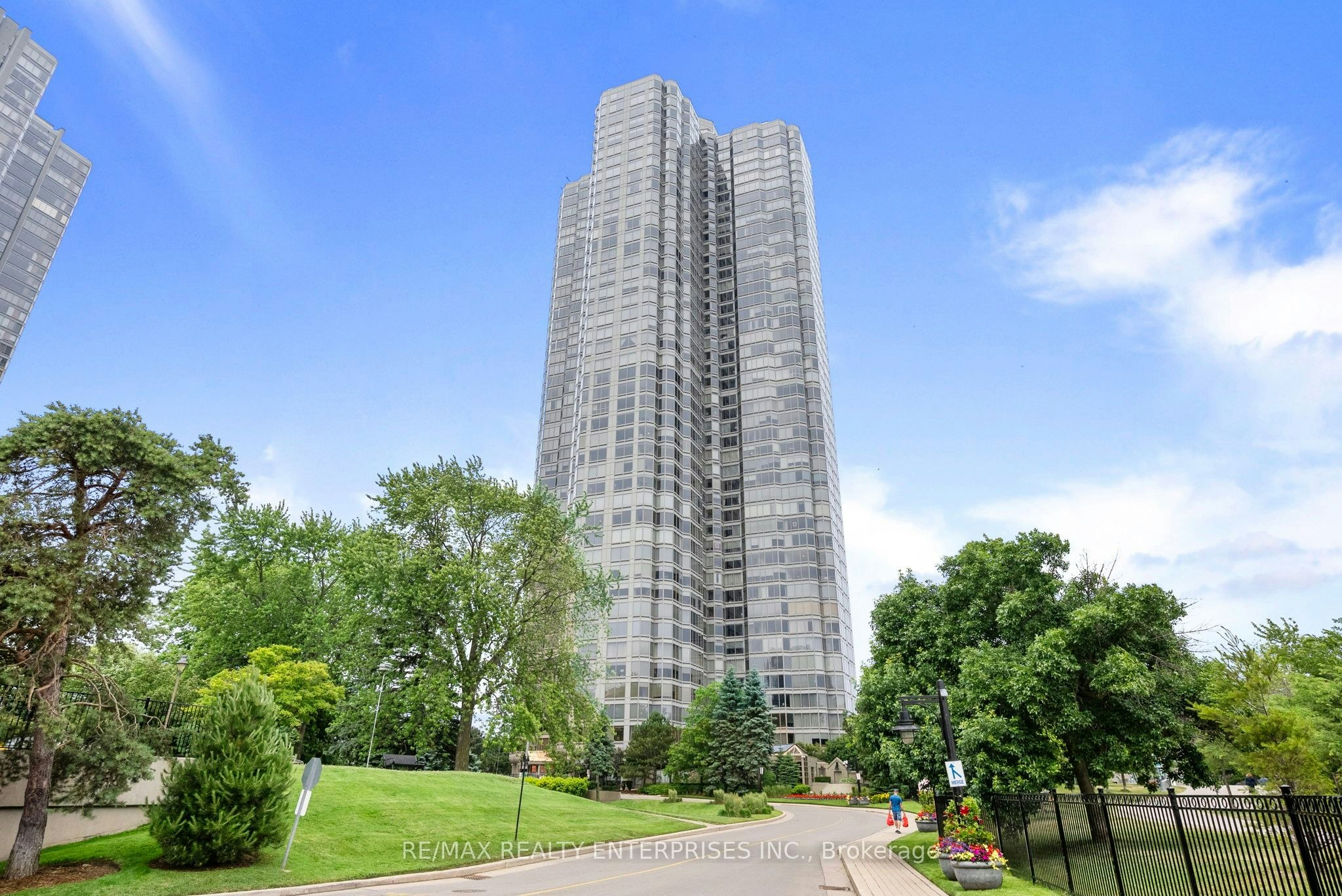 1208-1 Palace Pier Court, Toronto, ON, M8V 3W9 - 32