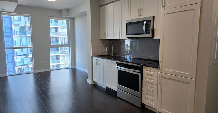 3116-4055 Parkside Village Drive, Mississauga, ON, L5B 0K8 - 5