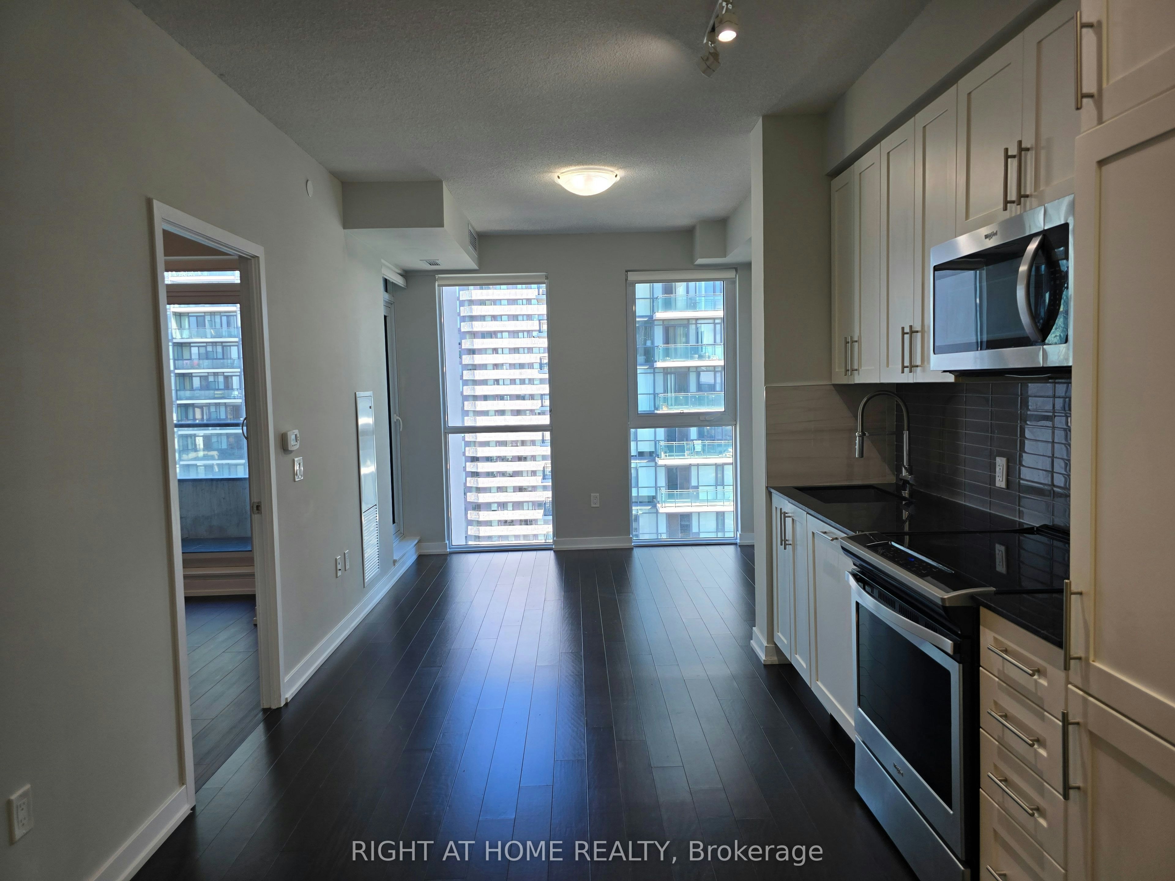 3116-4055 Parkside Village Drive, Mississauga, ON, L5B 0K8 - 4