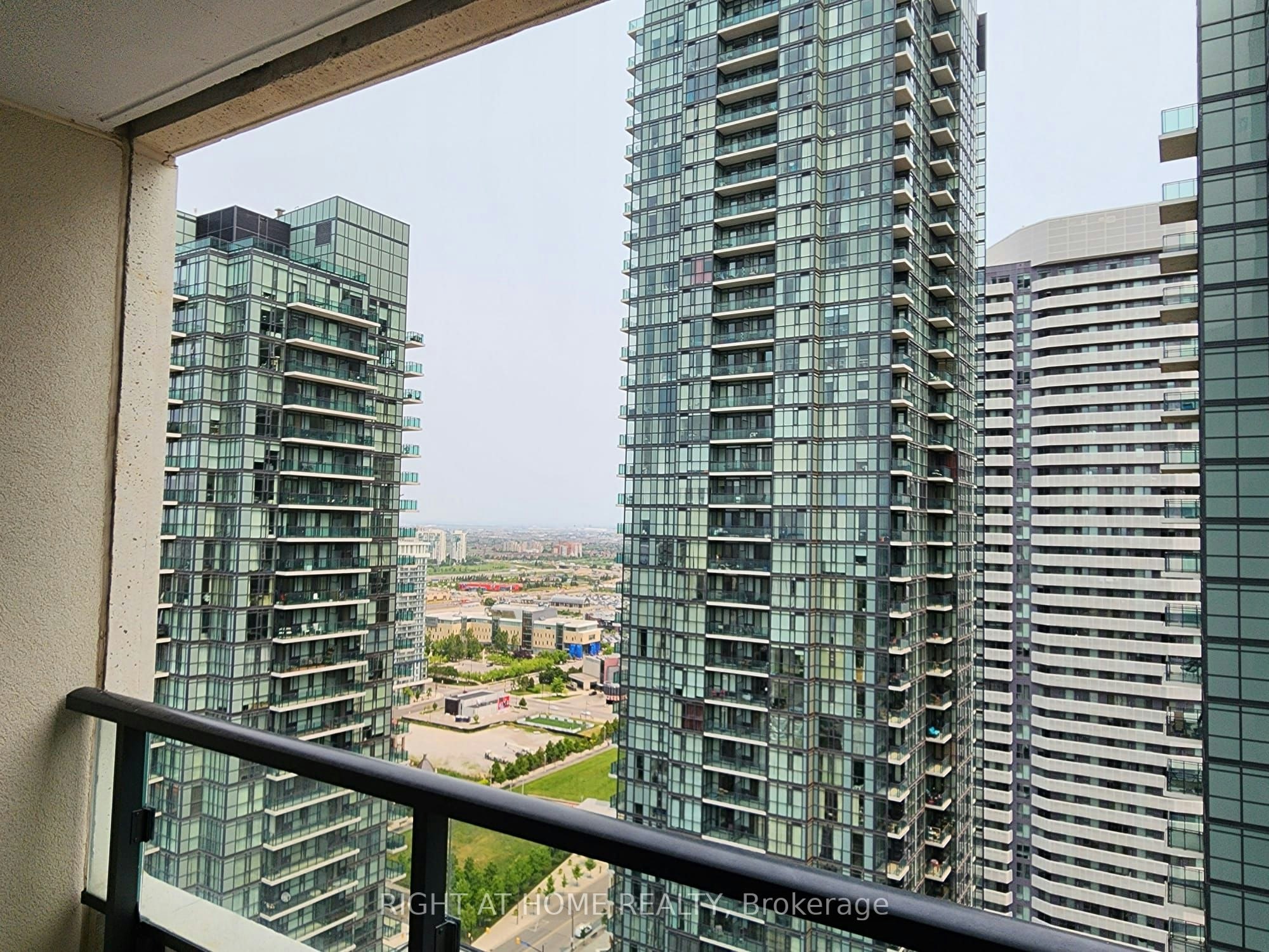 3116-4055 Parkside Village Drive, Mississauga, ON, L5B 0K8 - 9