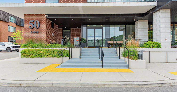 212-50 Ann Street, Caledon, ON, L7E 1B9 - 2