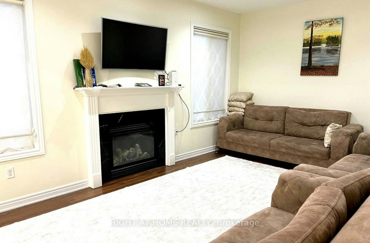Main,2nd-65 Newington Crescent, Brampton, ON, L6P 3E8 - 16