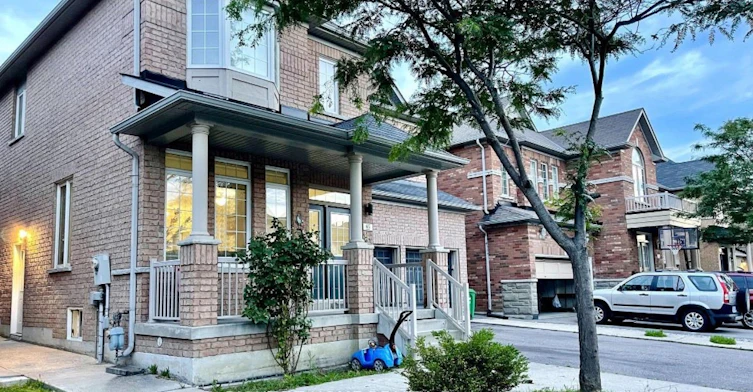 Main,2nd-65 Newington Crescent, Brampton, ON, L6P 3E8 - 3