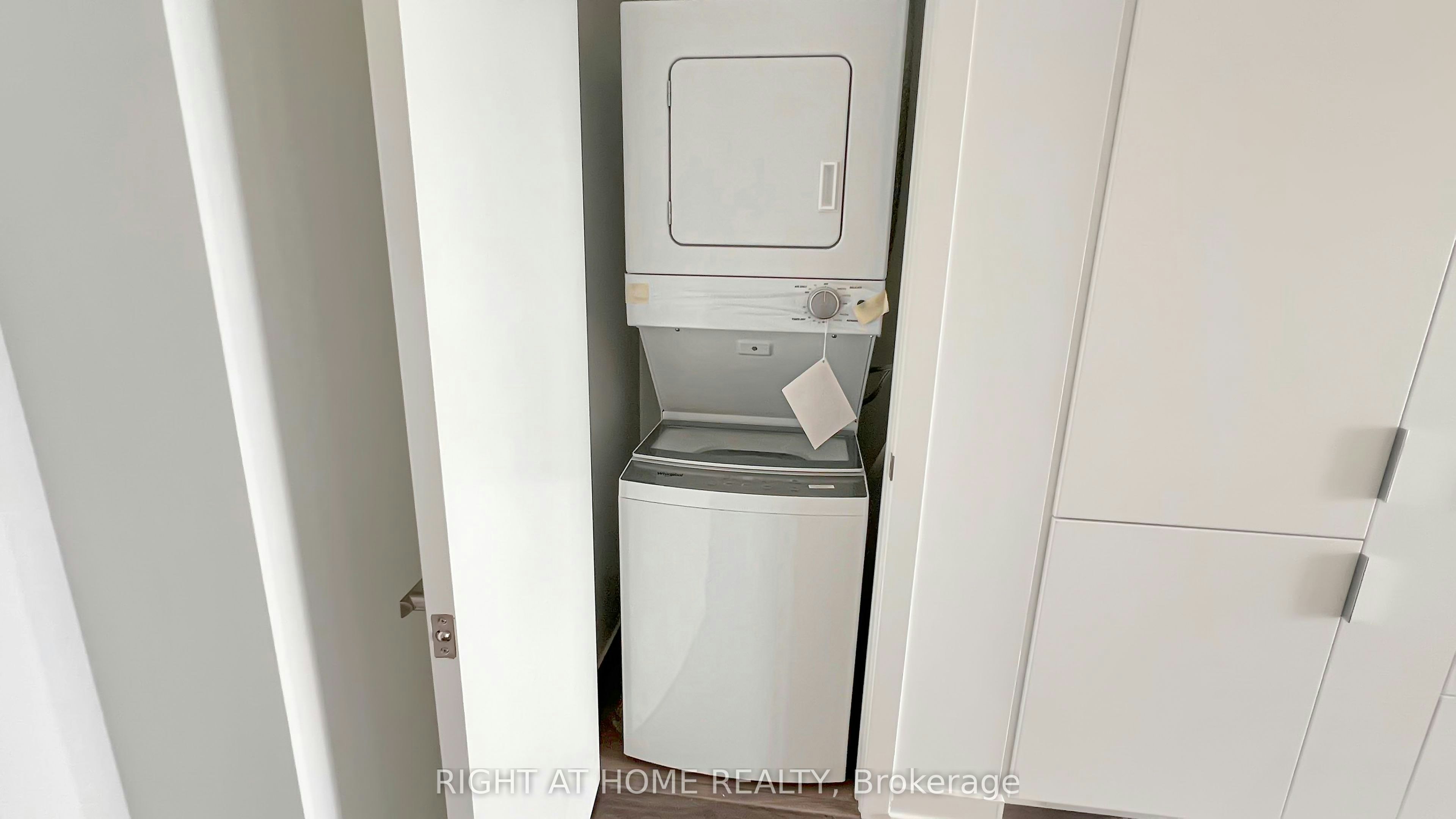 606-370 Martha Street, Burlington, ON, L7R 2P7 - 10