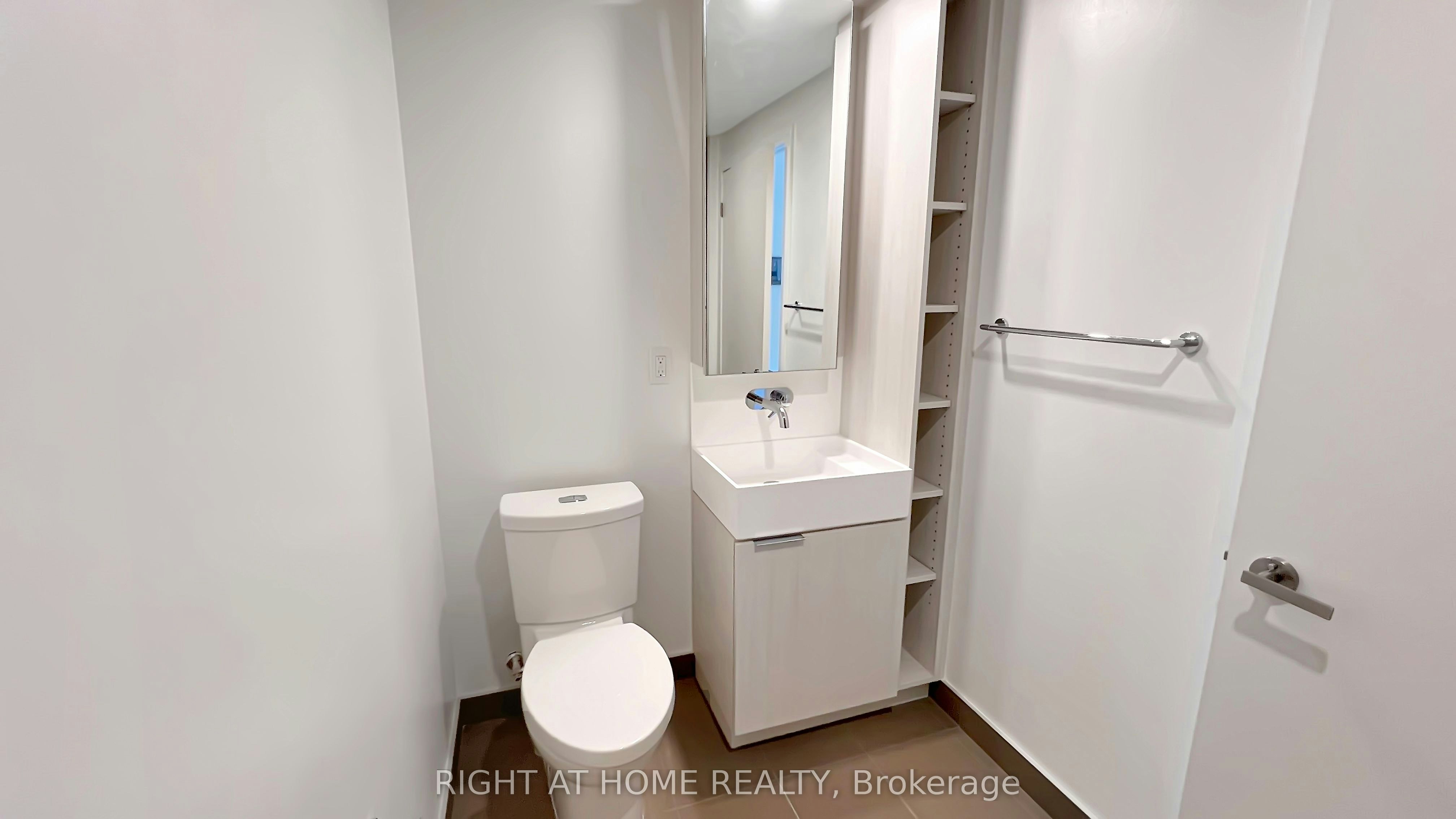 606-370 Martha Street, Burlington, ON, L7R 2P7 - 9