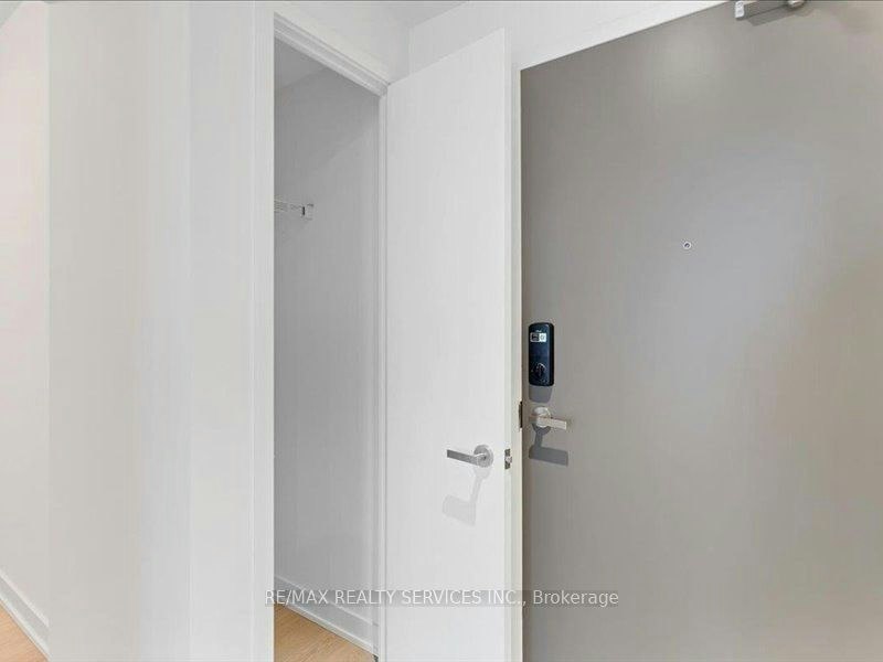 908-448 Burnhamthorpe Road W, Mississauga, ON, L5B 0R4 - 8