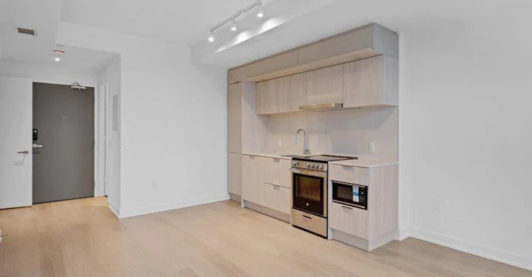 908-448 Burnhamthorpe Road W, Mississauga, ON, L5B 0R4 - 15