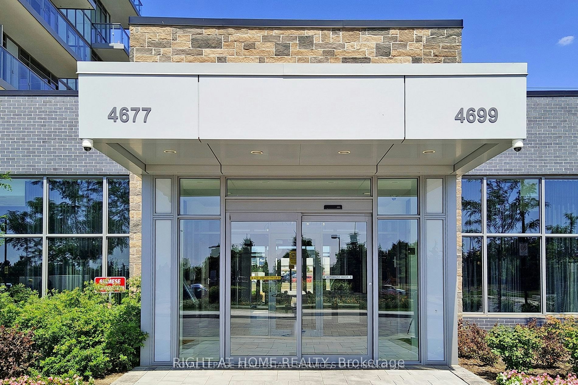 1810-4677 Glen Erin Drive, Mississauga, ON, L5M 2E3 - 2