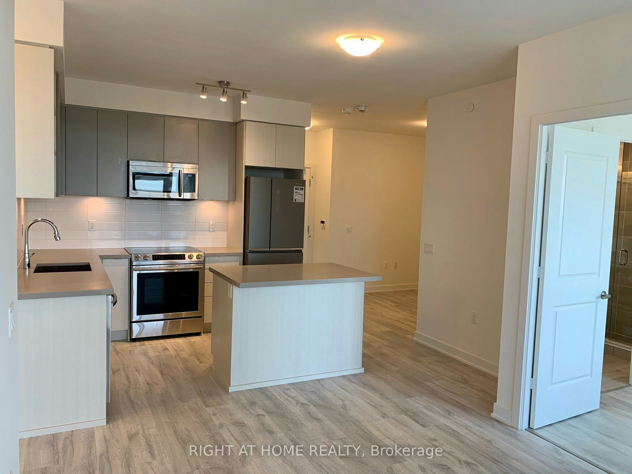 1810-4677 Glen Erin Drive, Mississauga, ON, L5M 2E3 - 7