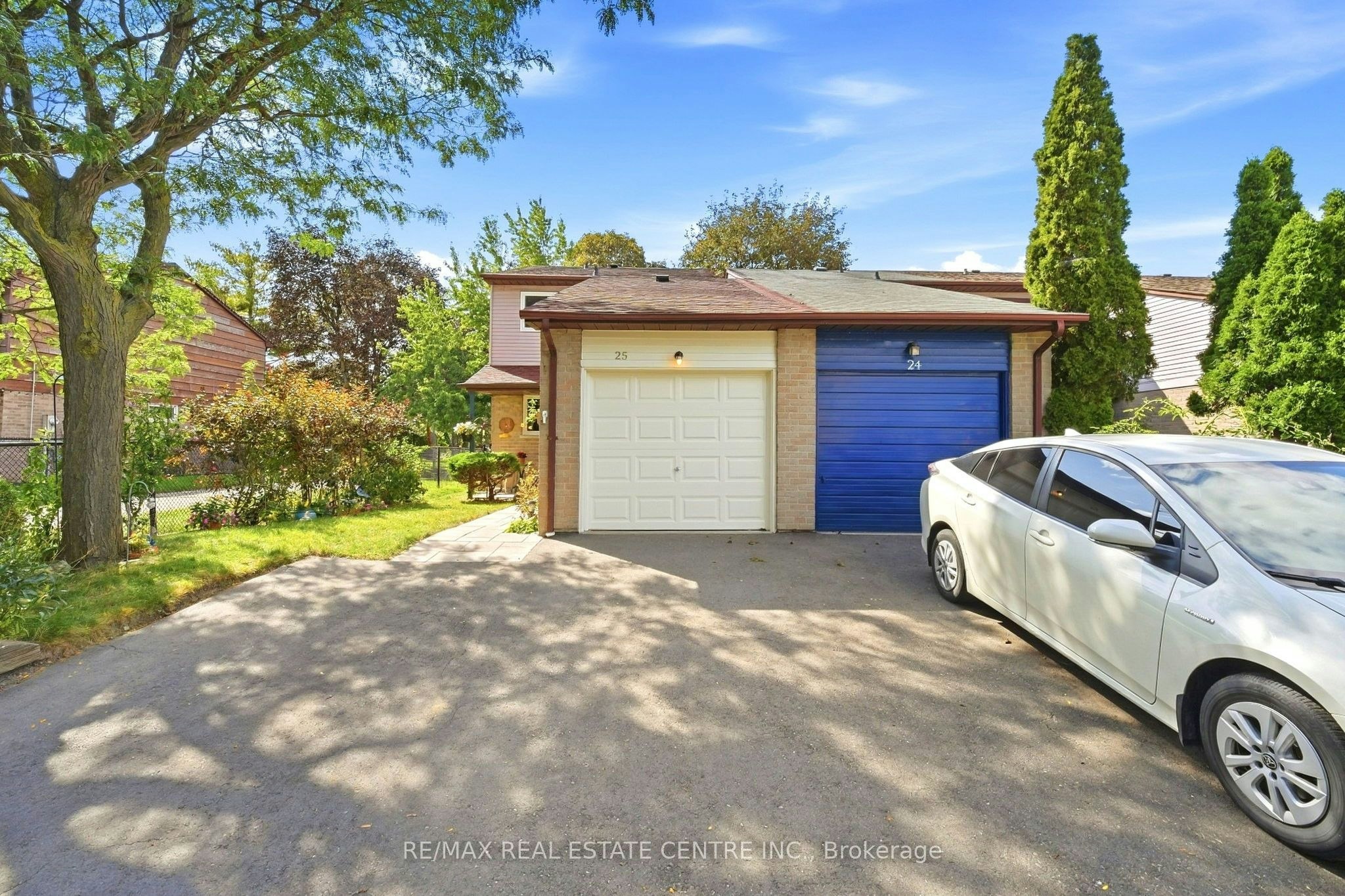 25 Scottsdale Court, Brampton, ON, L6W 3R8