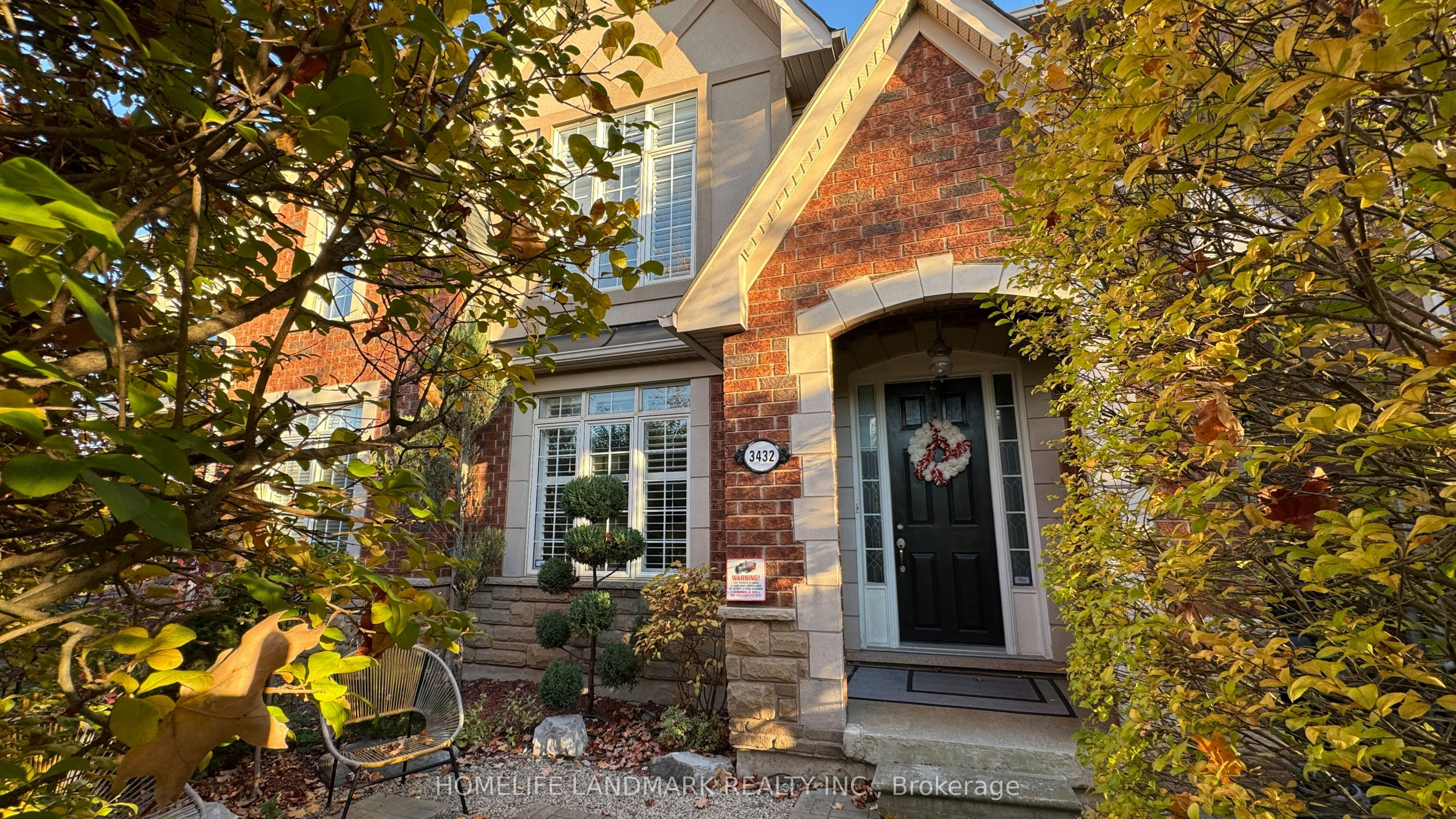 3432 Eglinton Avenue W, Mississauga, ON, L5M 7P2