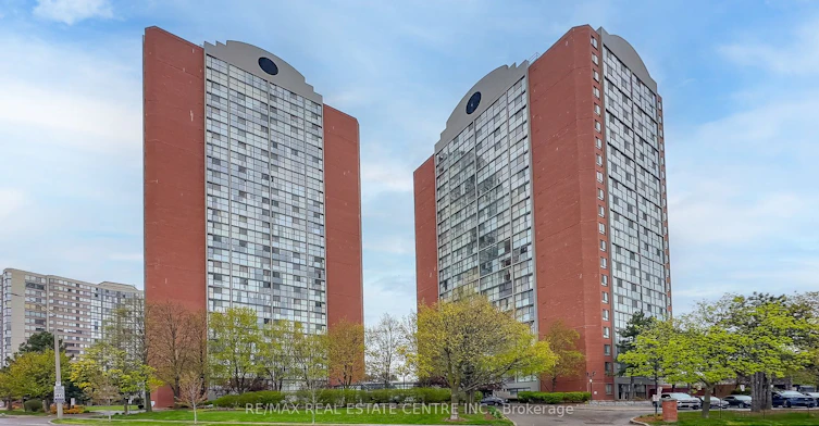 104-4205 Shipp Drive, Mississauga, ON, L4Z 2Y9