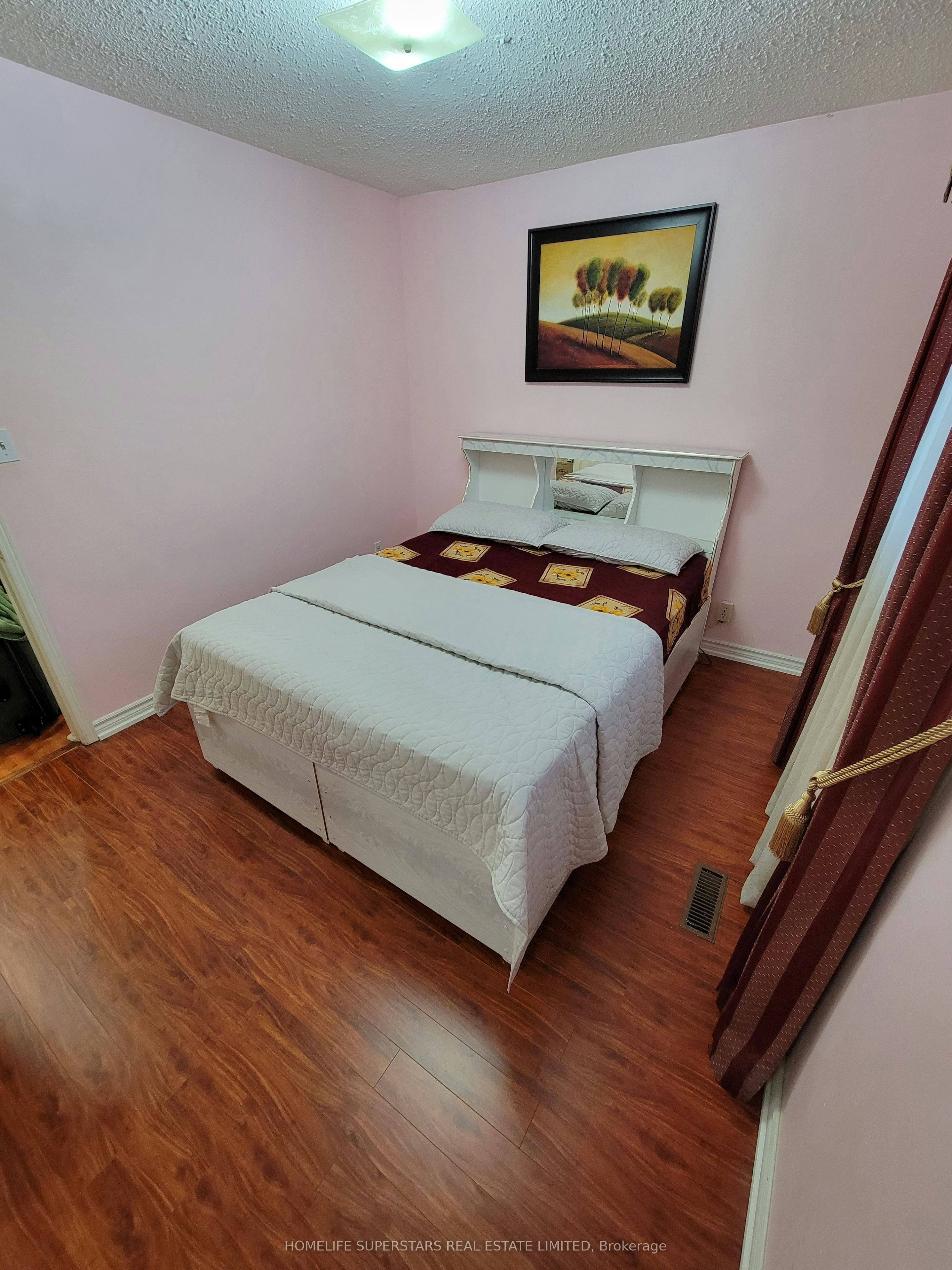 6 Elderwood Place, Brampton, ON, L6V 3N3 - 3