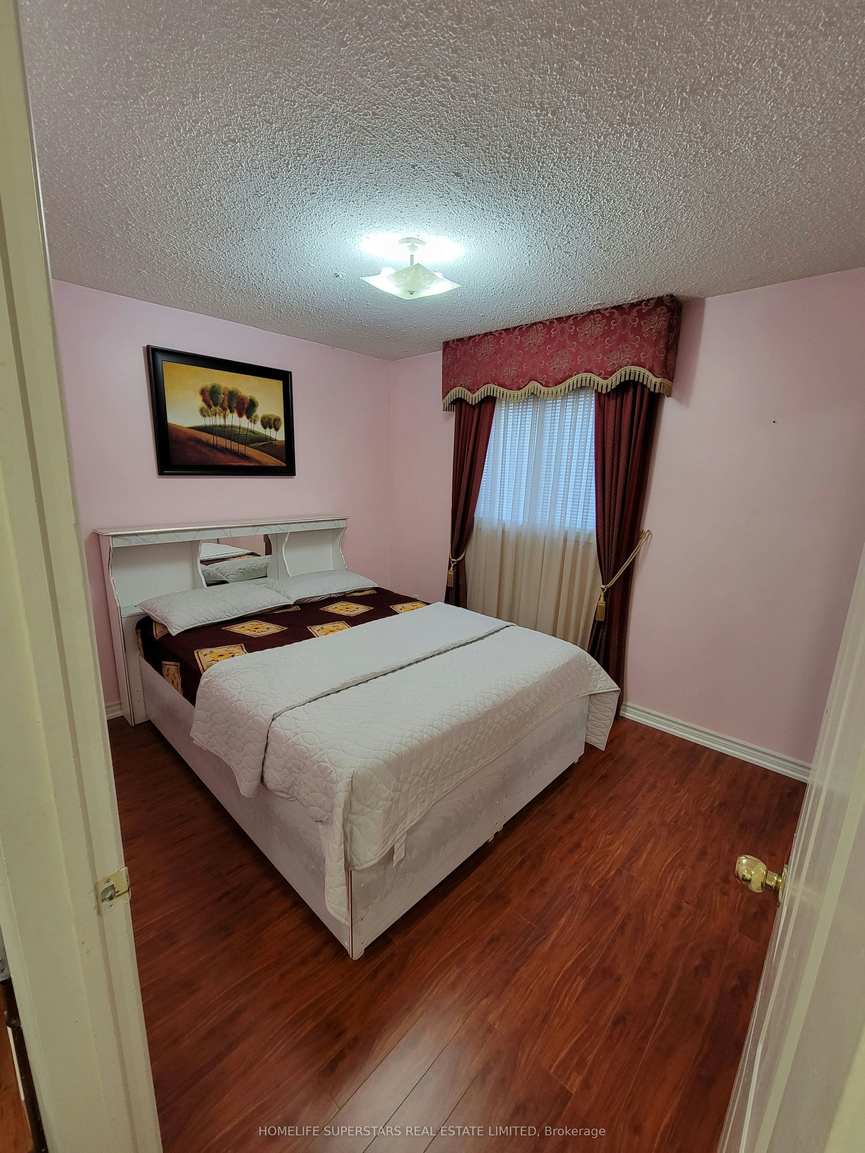 6 Elderwood Place, Brampton, ON, L6V 3N3 - 4
