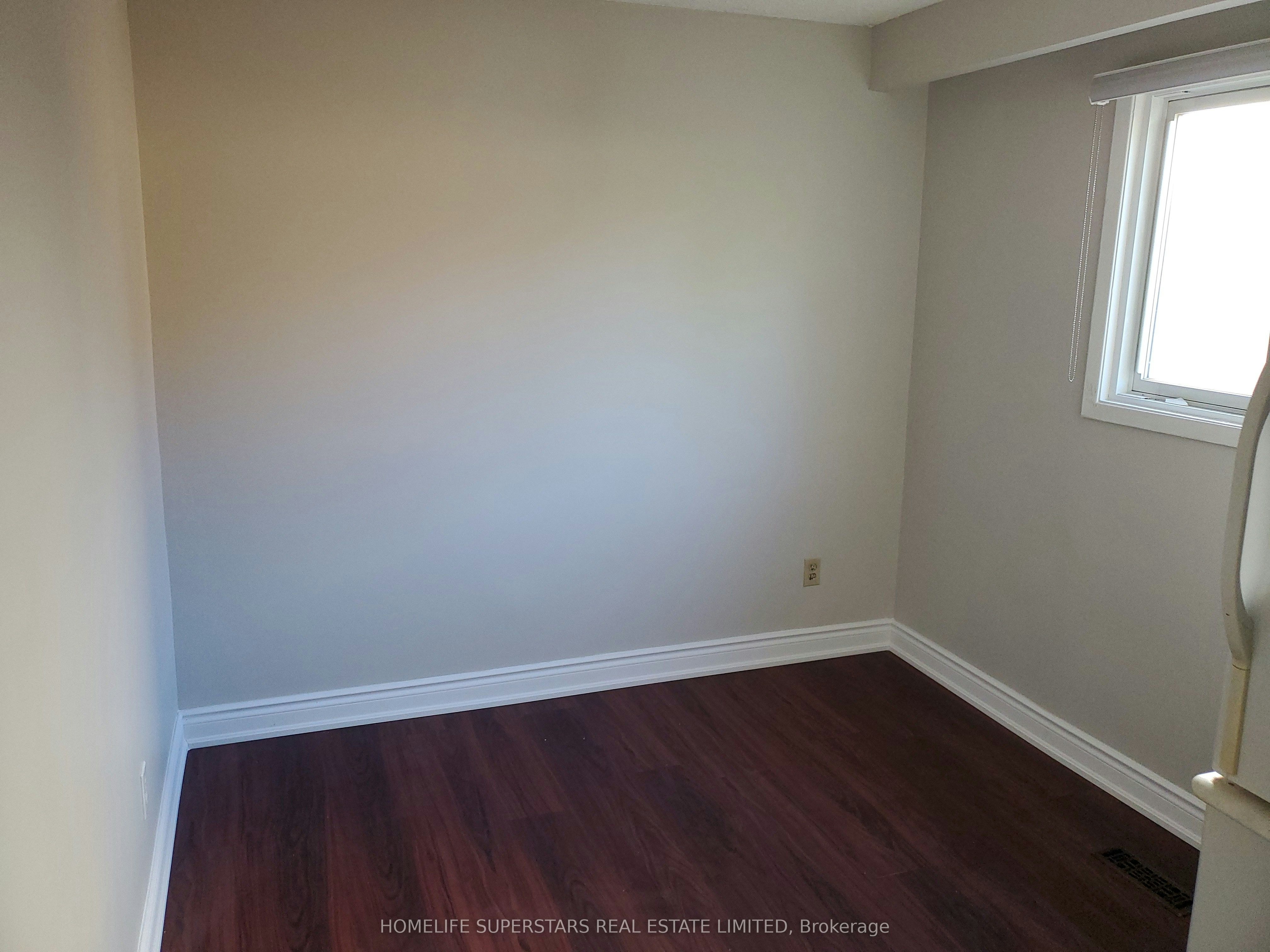6 Elderwood Place, Brampton, ON, L6V 3N3 - 5
