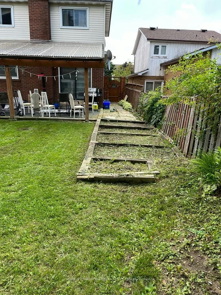 6 Elderwood Place, Brampton, ON, L6V 3N3 - 7