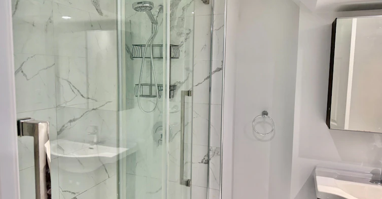 80 Midcrest Circle, Brampton, ON, L6Y 0B7 - 4