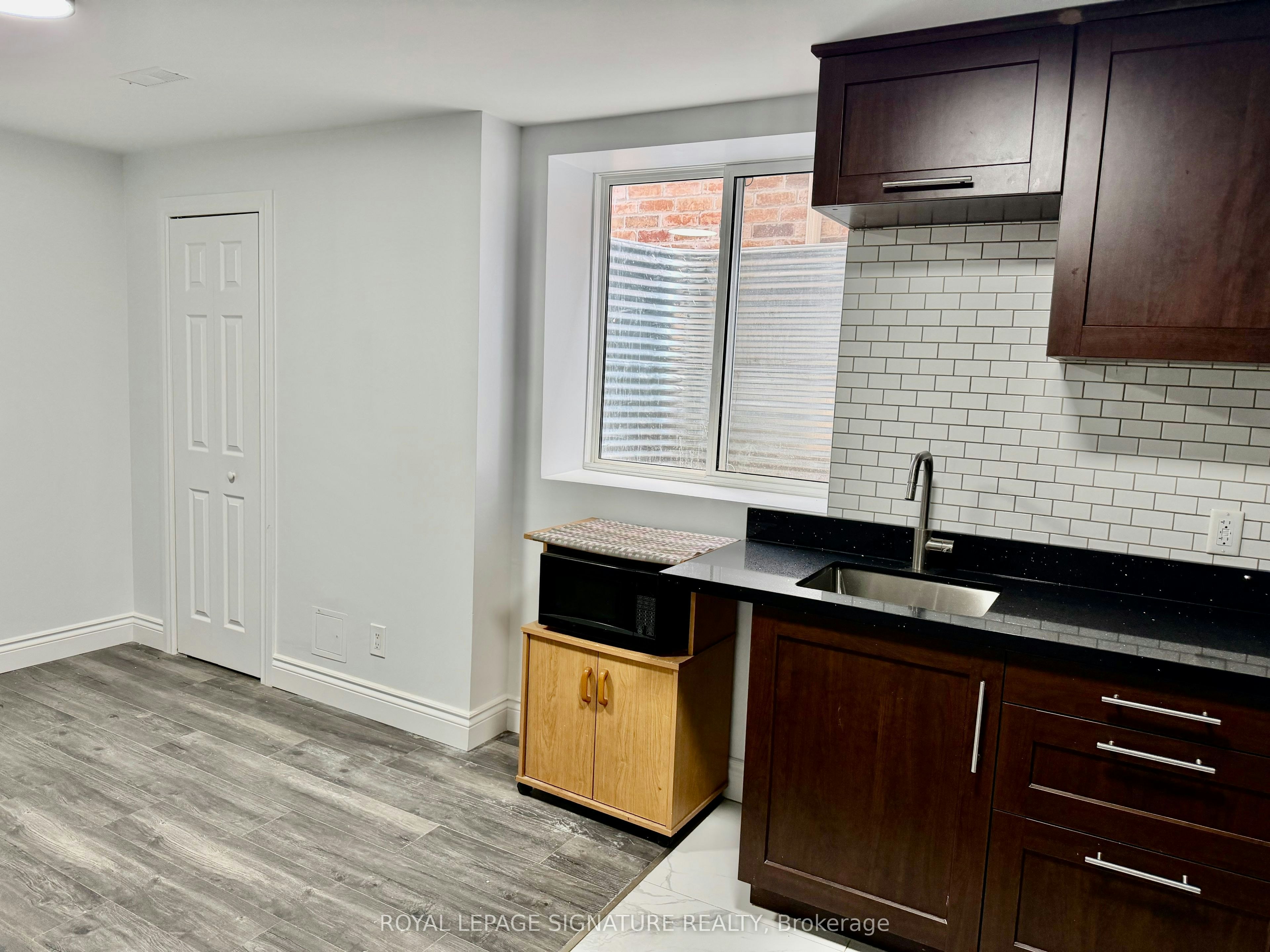 80 Midcrest Circle, Brampton, ON, L6Y 0B7 - 3