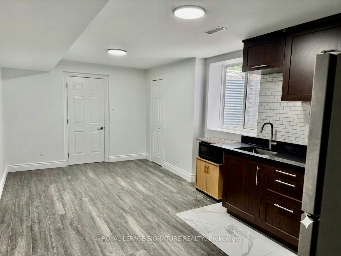 80 Midcrest Circle, Brampton, ON, L6Y 0B7 - 2