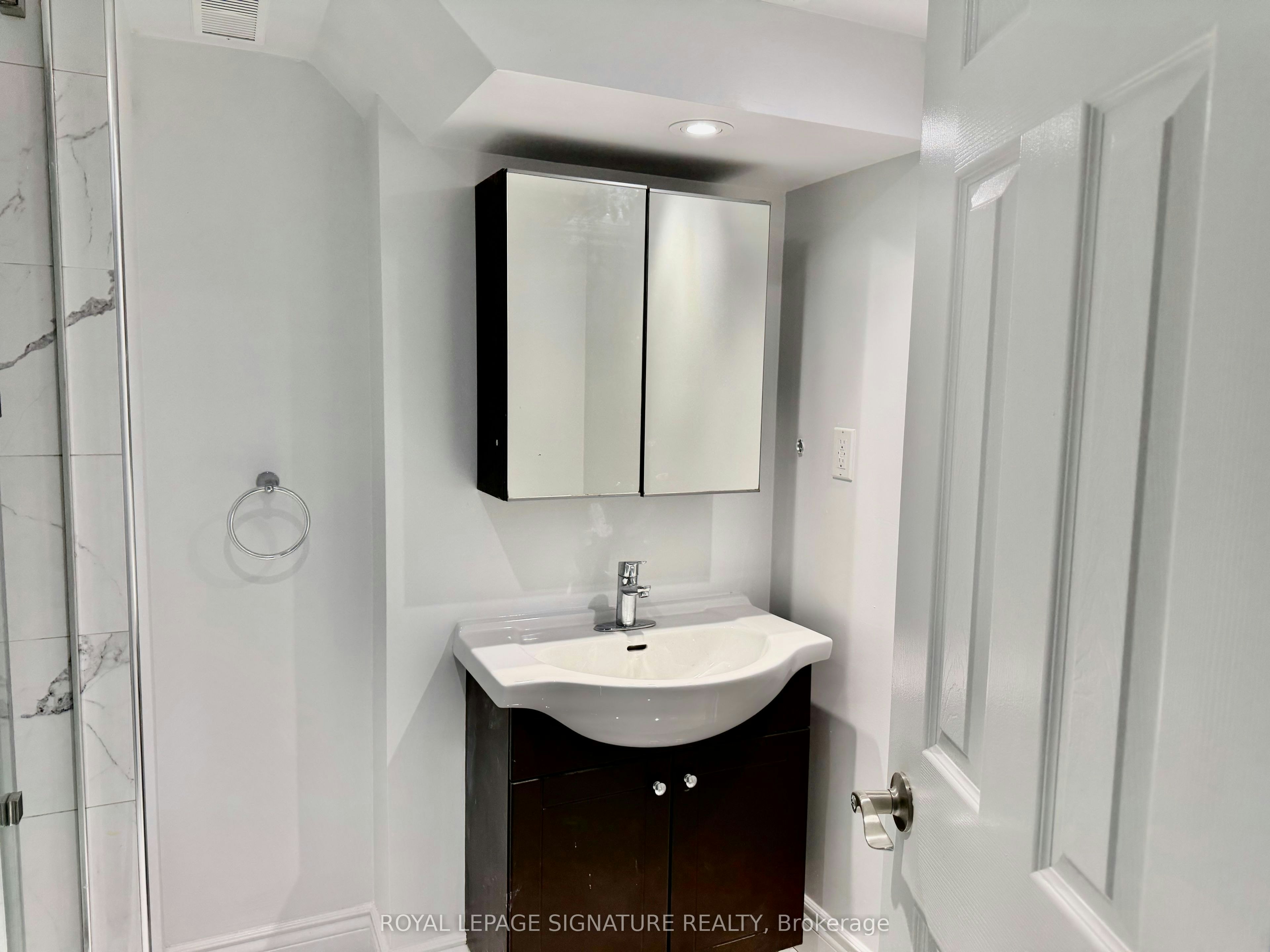 80 Midcrest Circle, Brampton, ON, L6Y 0B7 - 5