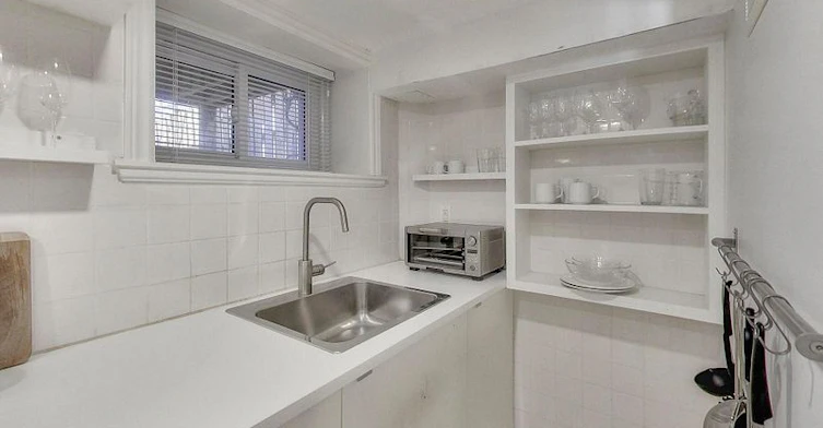 Bsmt-24 Pauline Avenue, Toronto, ON, M6H 3M8 - 4