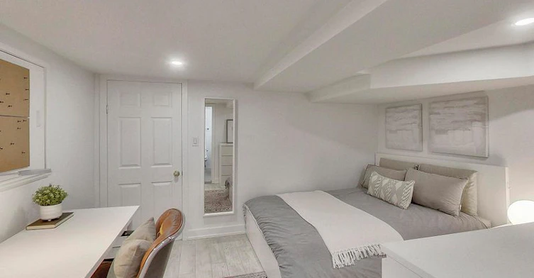 Bsmt-24 Pauline Avenue, Toronto, ON, M6H 3M8 - 13
