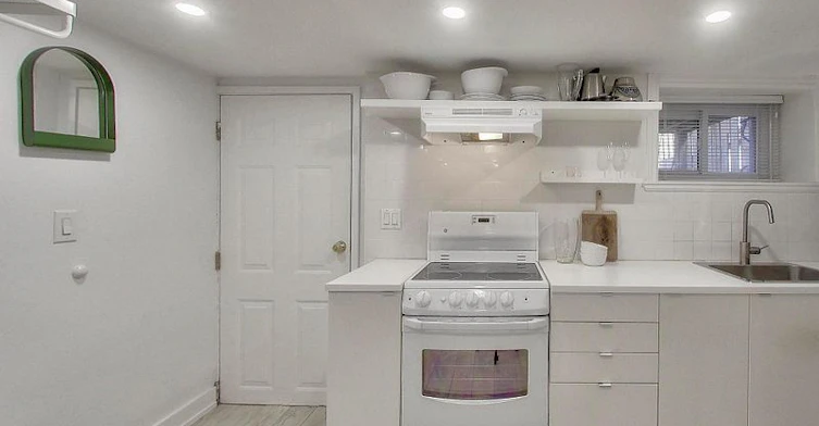Bsmt-24 Pauline Avenue, Toronto, ON, M6H 3M8 - 3