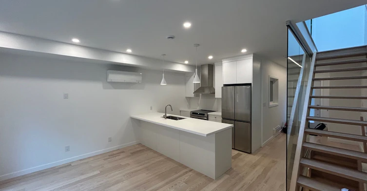 236 Fairview Avenue, Toronto, ON, M6P 3A5 - 3