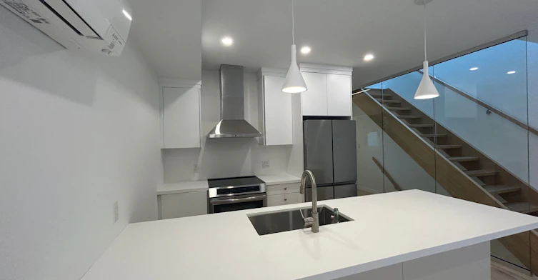 236 Fairview Avenue, Toronto, ON, M6P 3A5 - 7