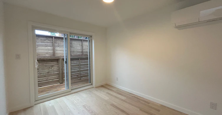 236 Fairview Avenue, Toronto, ON, M6P 3A5 - 10