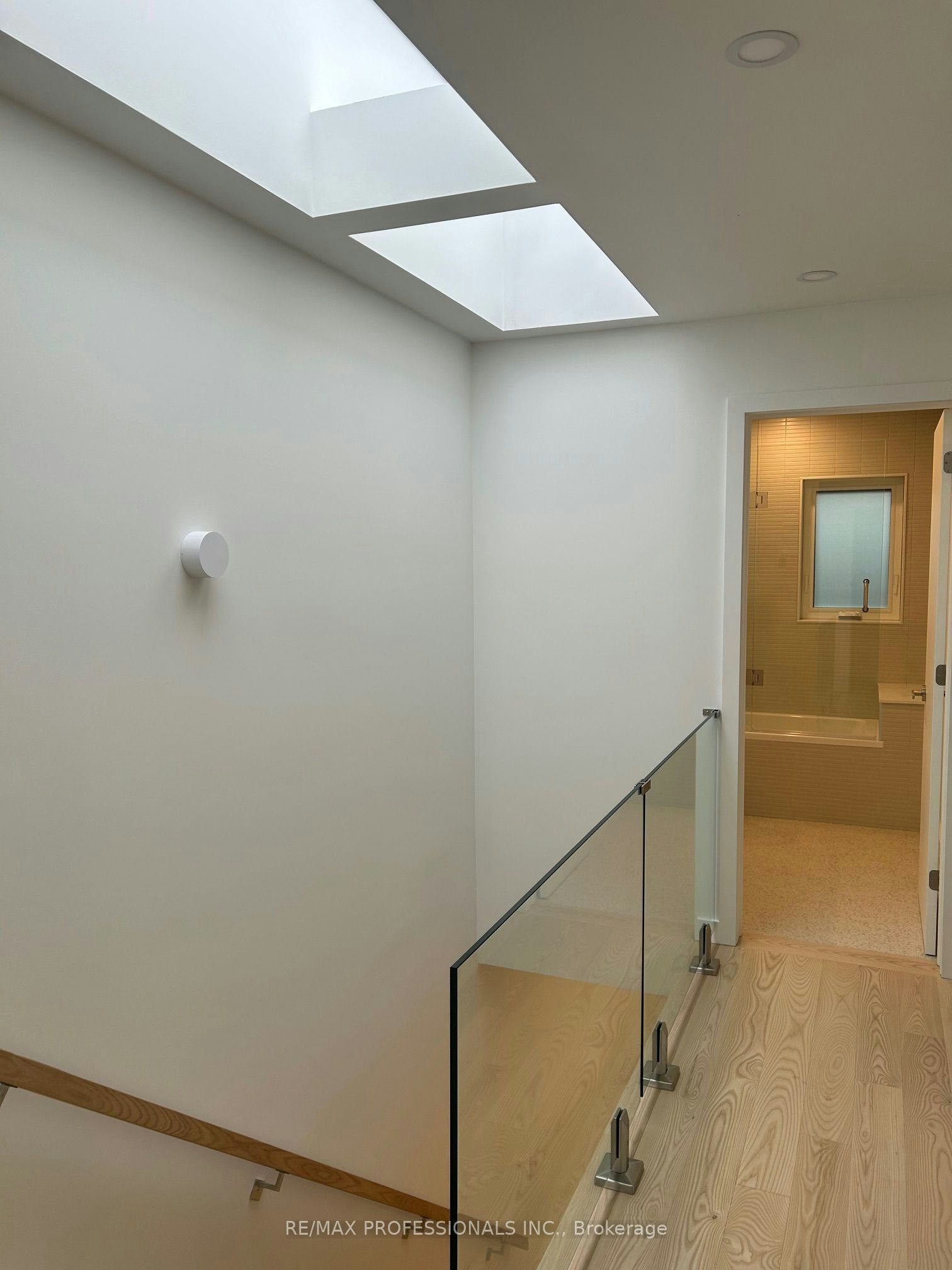 236 Fairview Avenue, Toronto, ON, M6P 3A5 - 2