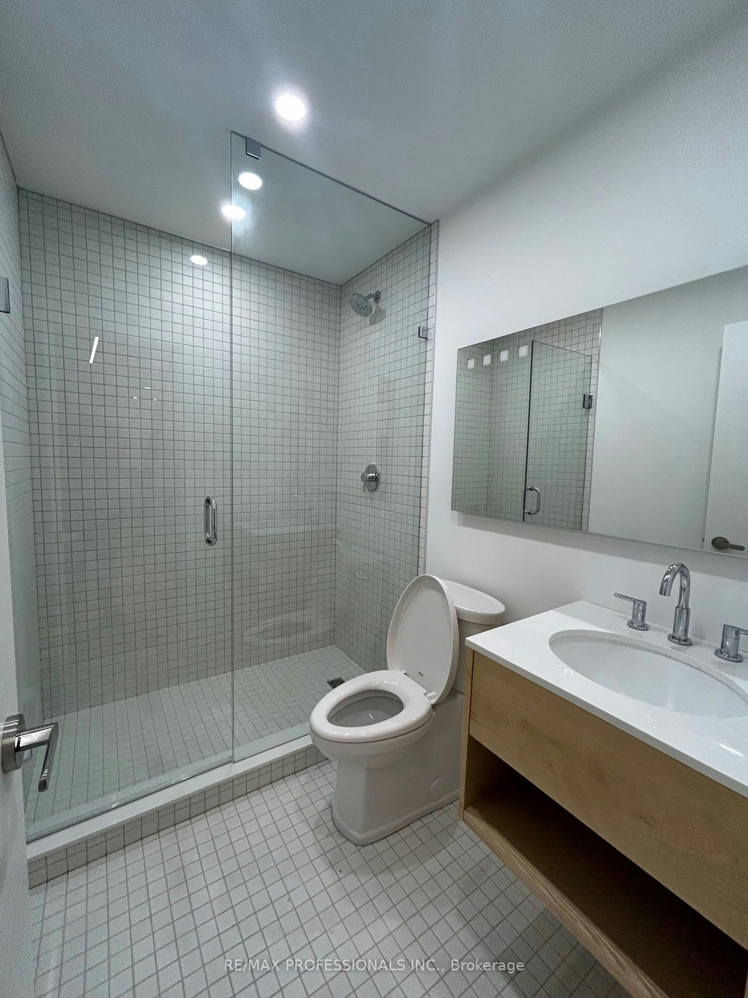 236 Fairview Avenue, Toronto, ON, M6P 3A5 - 11
