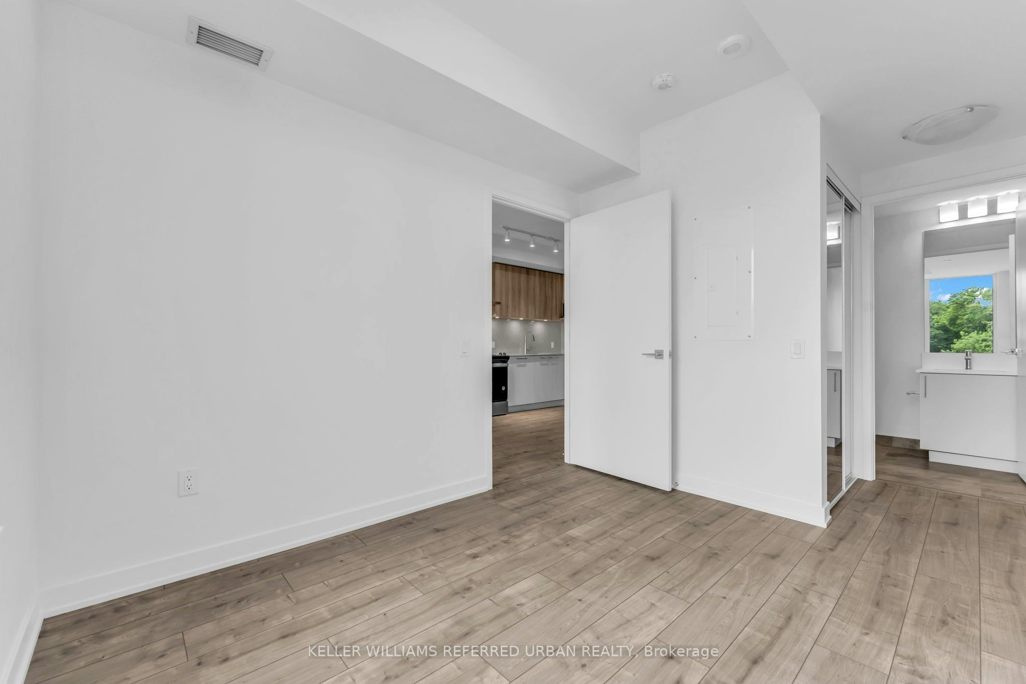 303-500 Plains Road, Burlington, ON, L7T 0C8 - 11