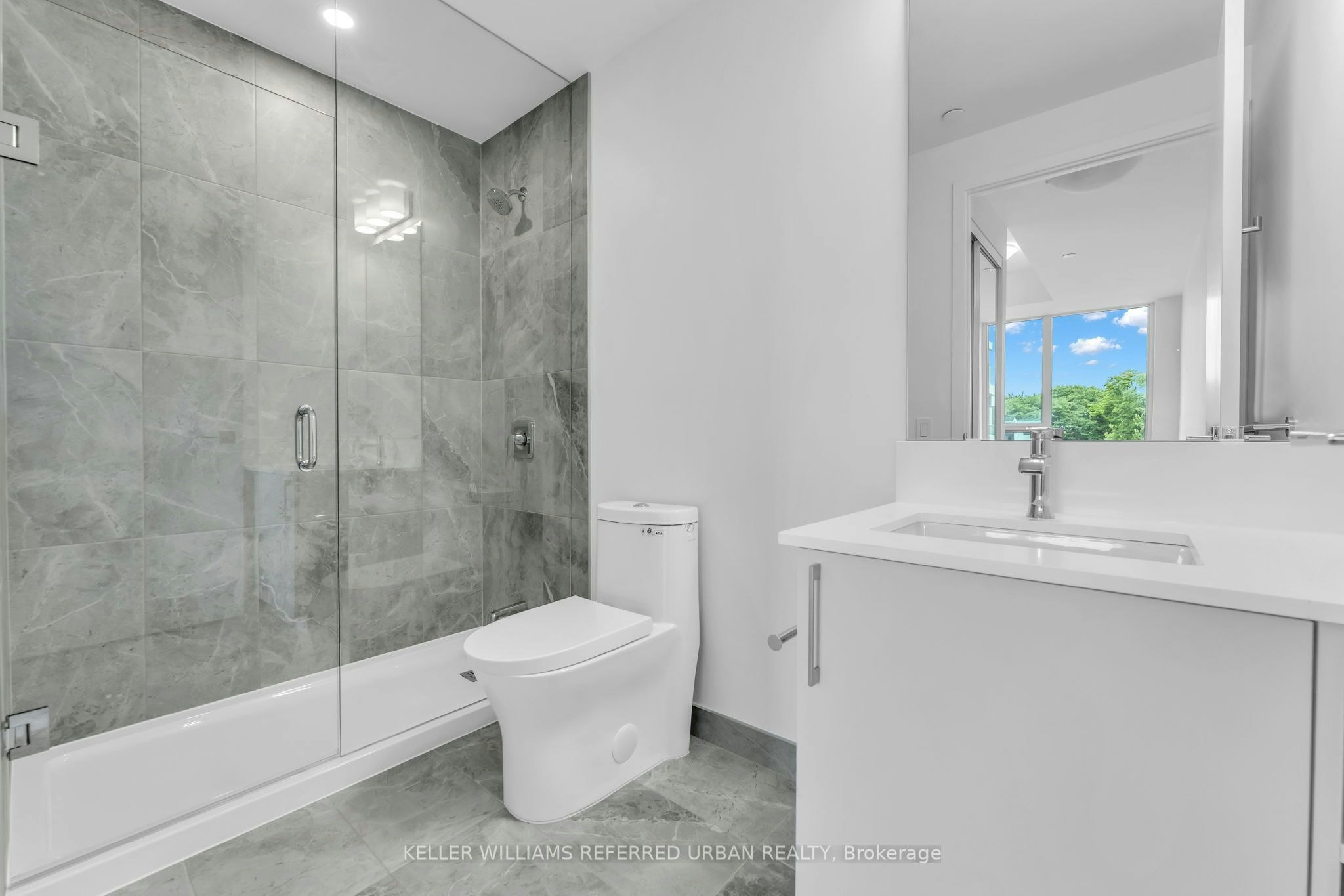 303-500 Plains Road, Burlington, ON, L7T 0C8 - 12