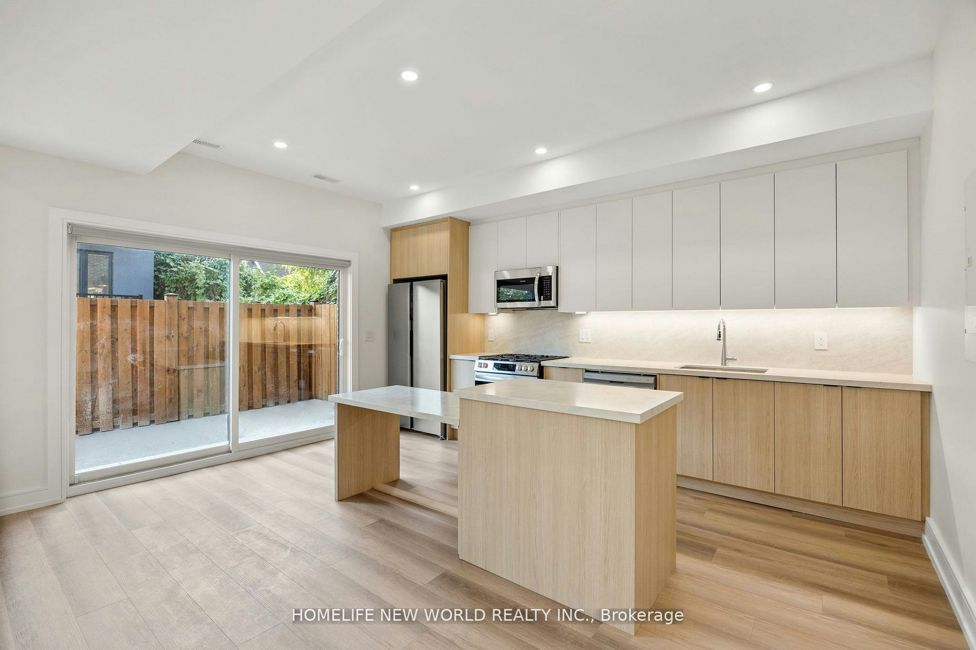 Laneway-43 Batavia Avenue, Toronto, ON, M6N 4A1