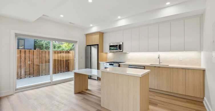 Laneway-43 Batavia Avenue, Toronto, ON, M6N 4A1