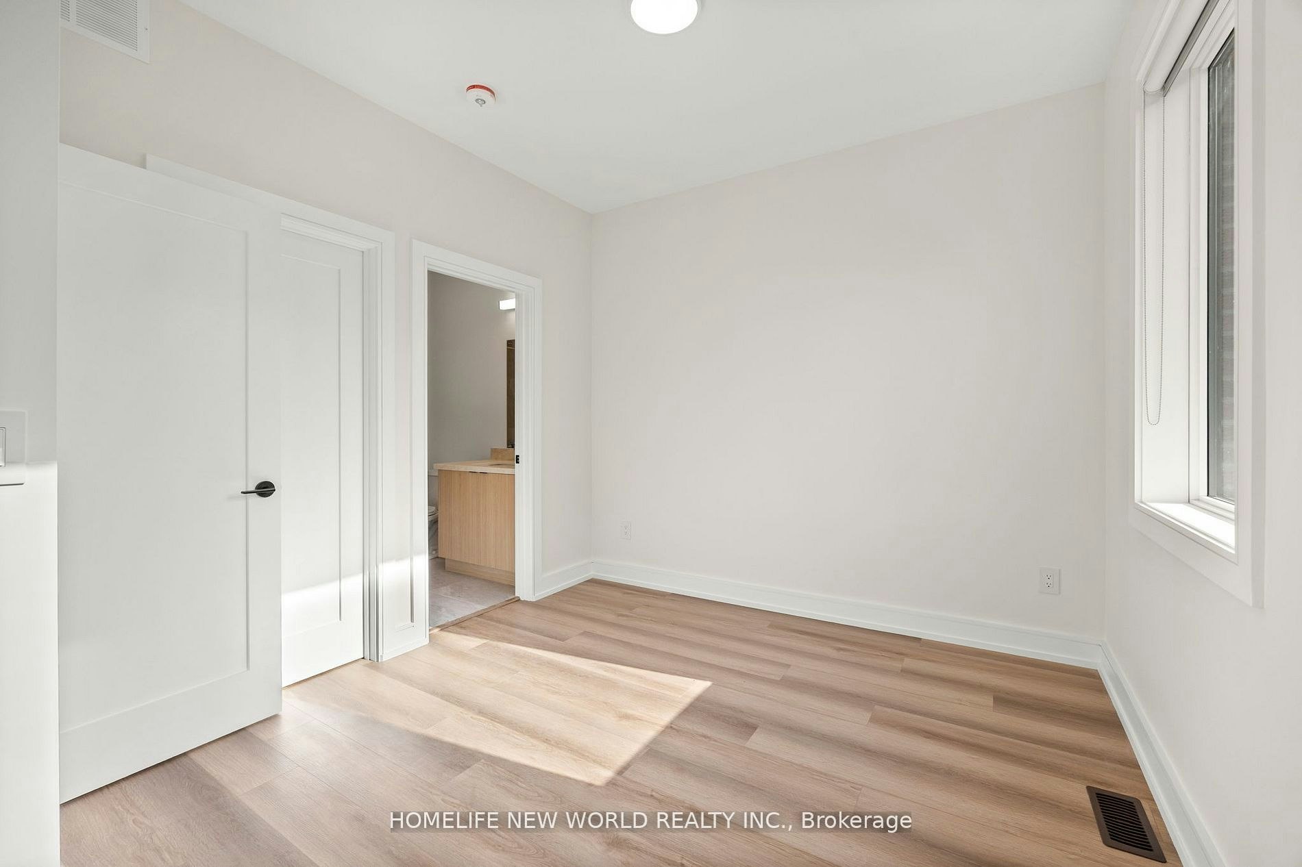 Laneway-43 Batavia Avenue, Toronto, ON, M6N 4A1 - 4
