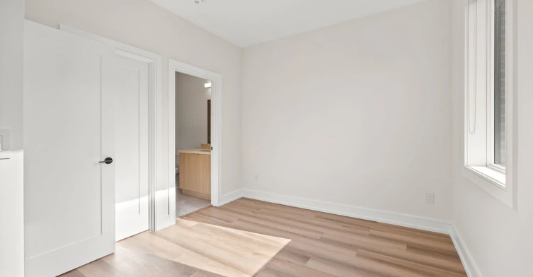 Laneway-43 Batavia Avenue, Toronto, ON, M6N 4A1 - 4
