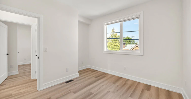 Laneway-43 Batavia Avenue, Toronto, ON, M6N 4A1 - 6
