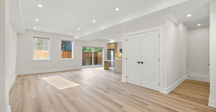 Laneway-43 Batavia Avenue, Toronto, ON, M6N 4A1 - 13