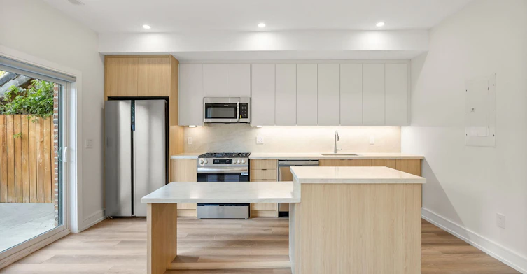 Laneway-43 Batavia Avenue, Toronto, ON, M6N 4A1 - 2