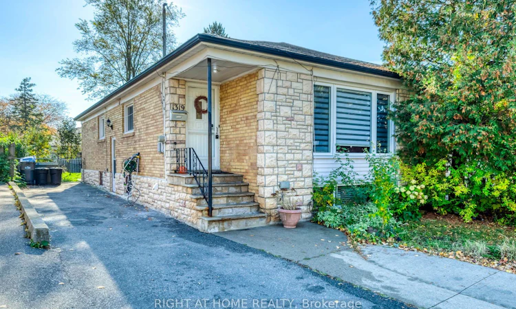 1319 Freeport Drive
