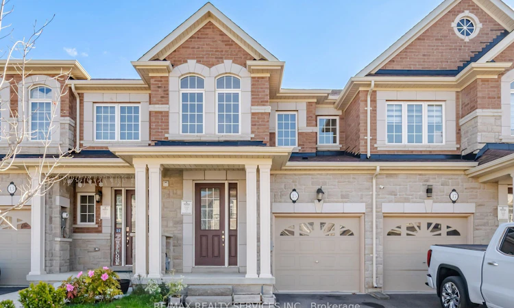 15 Dale Meadows Road