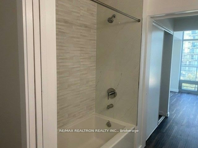 614-105 The Queensway Avenue, Toronto, ON, M6S 5B5 - 9